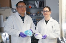 Giáo sư Canada: Khẩu trang phủ muối có thể diệt virus corona