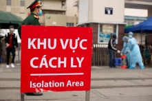 Một bệnh nhân viêm phổi Vũ Hán tại Bệnh viện Bạch Mai phải dùng máy thở